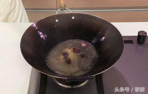 如何制作樱桃肉，樱桃肉的制作过程（就爱这道精致樱桃肉）