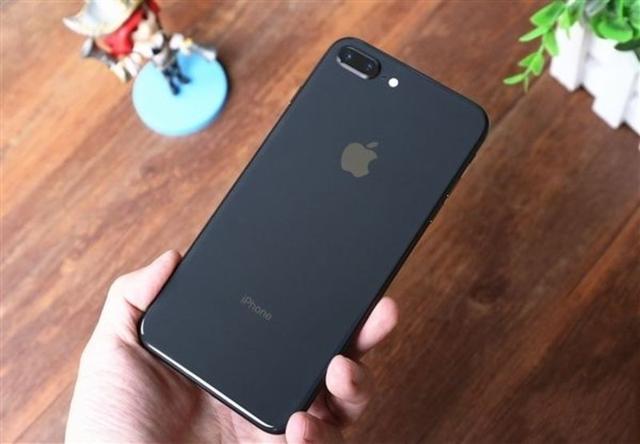 iphone 8p电池是多大毫安，Plus电池不到3000毫安