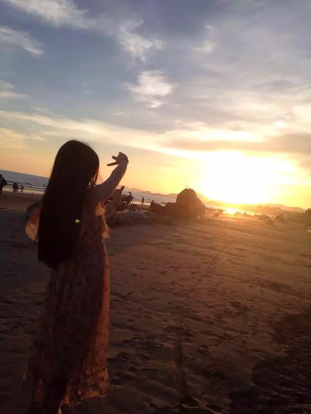 晚安的唯美句子，2022朋友圈晚安的唯美句子精选（晚安心语唯美句子）