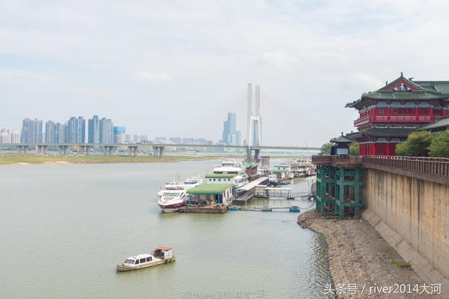 滕王阁在哪，滕王阁在哪里个省四大名楼（其中名气最大的一处在这里）