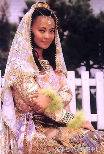 文成公主与松赞干布和亲是在什么时期，文成公主与松赞干布和亲是在什么时期有李白没（这才引出了班禅活佛转世制度）