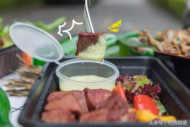 鸡中宝是什么东西，鸡中宝的介绍（顺德出现首部铁板烧快餐车）