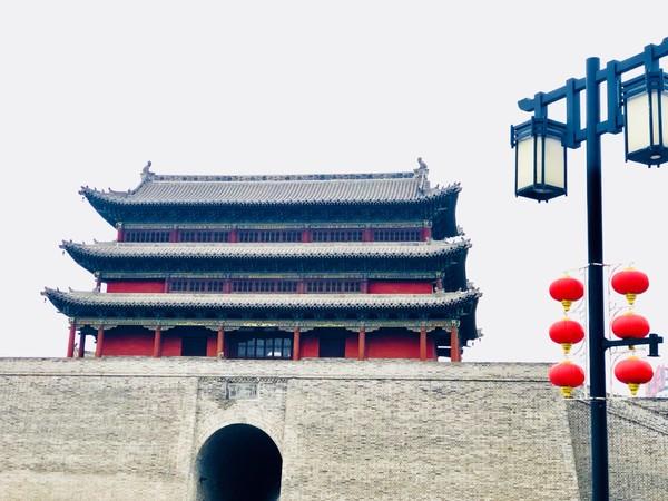 大同市火车站周围街景，大同\u0026八月古都忆平城