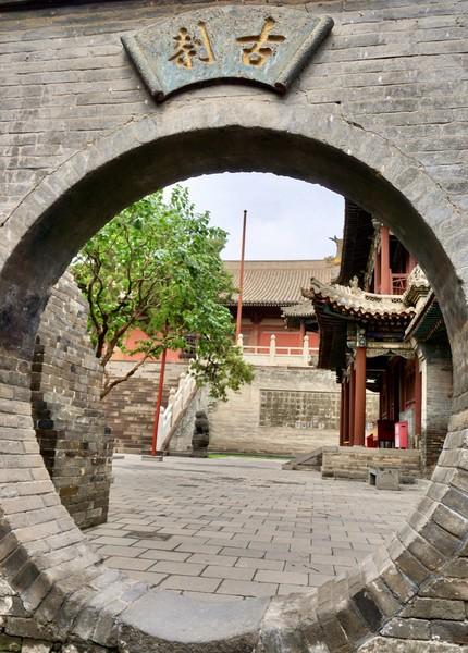 大同市火车站周围街景，大同\u0026八月古都忆平城