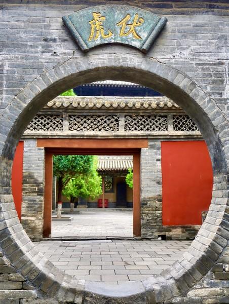 大同市火车站周围街景，大同\u0026八月古都忆平城