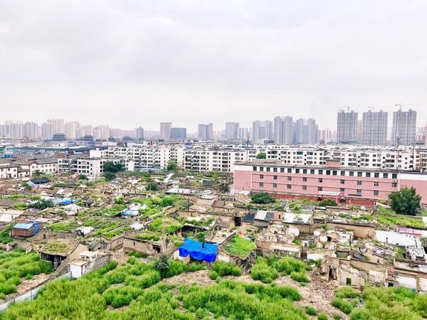 大同市火车站周围街景，大同\u0026八月古都忆平城