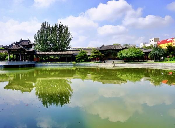 大同市火车站周围街景，大同\u0026八月古都忆平城