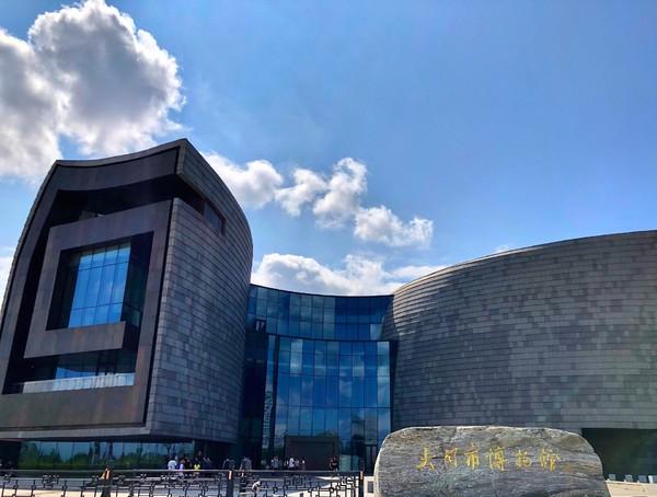 大同市火车站周围街景，大同\u0026八月古都忆平城