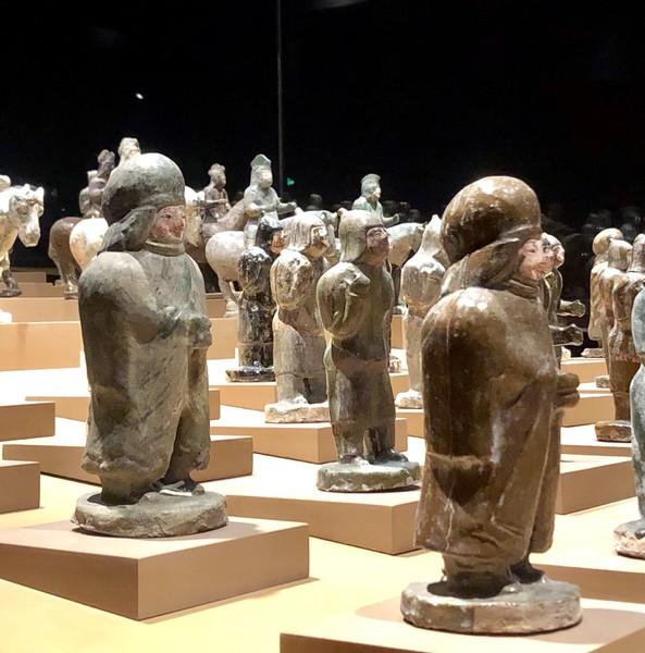 大同市火车站周围街景，大同\u0026八月古都忆平城