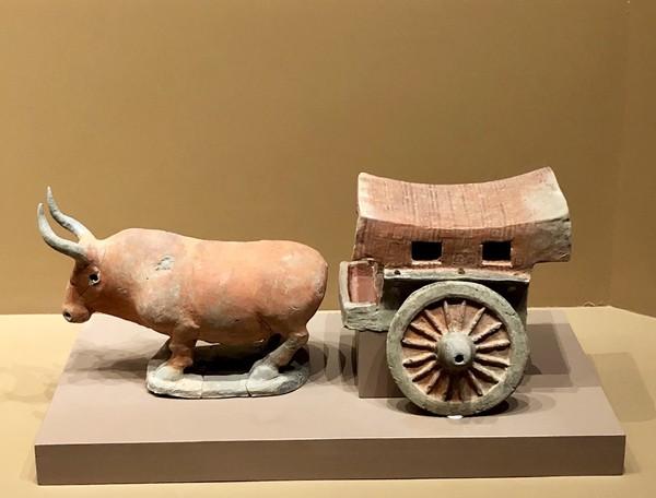 大同市火车站周围街景，大同\u0026八月古都忆平城