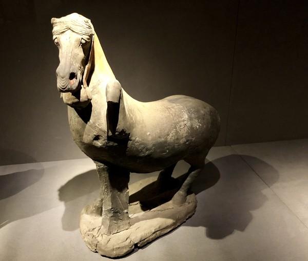 大同市火车站周围街景，大同\u0026八月古都忆平城