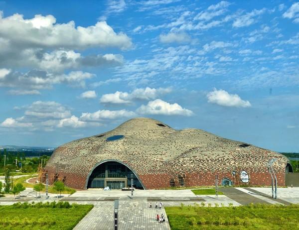 大同市火车站周围街景，大同\u0026八月古都忆平城