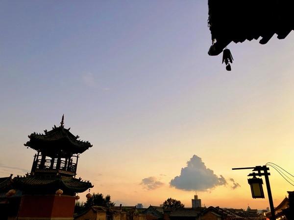 大同市火车站周围街景，大同\u0026八月古都忆平城