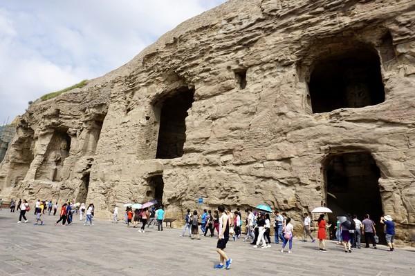 大同市火车站周围街景，大同\u0026八月古都忆平城