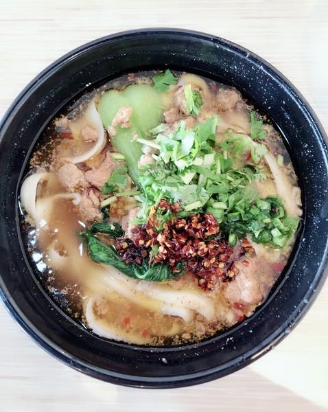 大同市火车站周围街景，大同\u0026八月古都忆平城