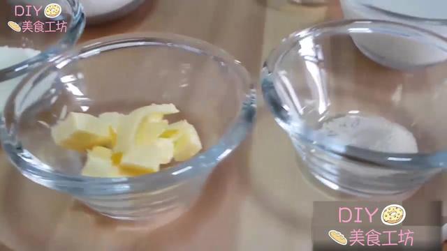 维也纳面包怎么做，维也纳面包的做法（这么做出的维也纳葡萄干面包）