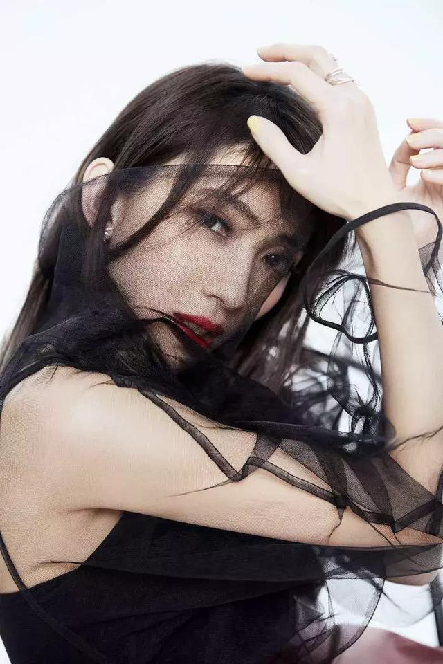 歌手戴佩妮有多高(为什么戴佩妮一直没大红)-周刚知识