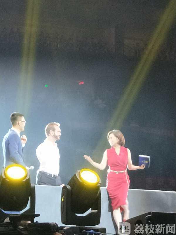 力克胡哲演讲视频，演讲大师经典演讲视频（用勇气唤醒人生无限可能）