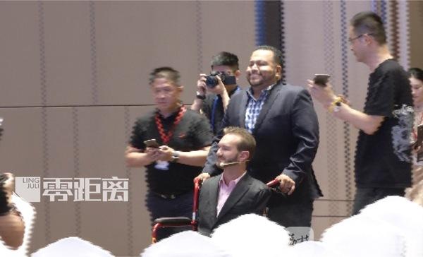 力克胡哲演讲视频，演讲大师经典演讲视频（用勇气唤醒人生无限可能）