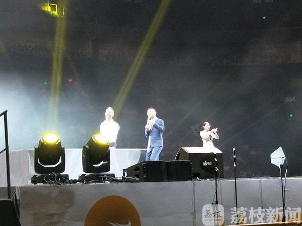 力克胡哲演讲视频，演讲大师经典演讲视频（用勇气唤醒人生无限可能）