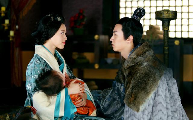 陌上花已开君可缓缓归出自哪里，陌上花已开,君可缓缓归如何回应（艳称千古的“陌上花开可缓缓归矣”）