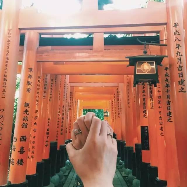 情侣怎么秀恩爱，情侣怎么秀恩爱马桶不打水（怎么秀恩爱才够高级）