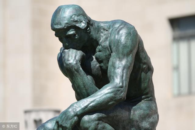 请问黑色砂锅好还是白色砂锅好_，请问黑色砂锅好还是白色砂锅好看（砂锅买啥色儿的呀）