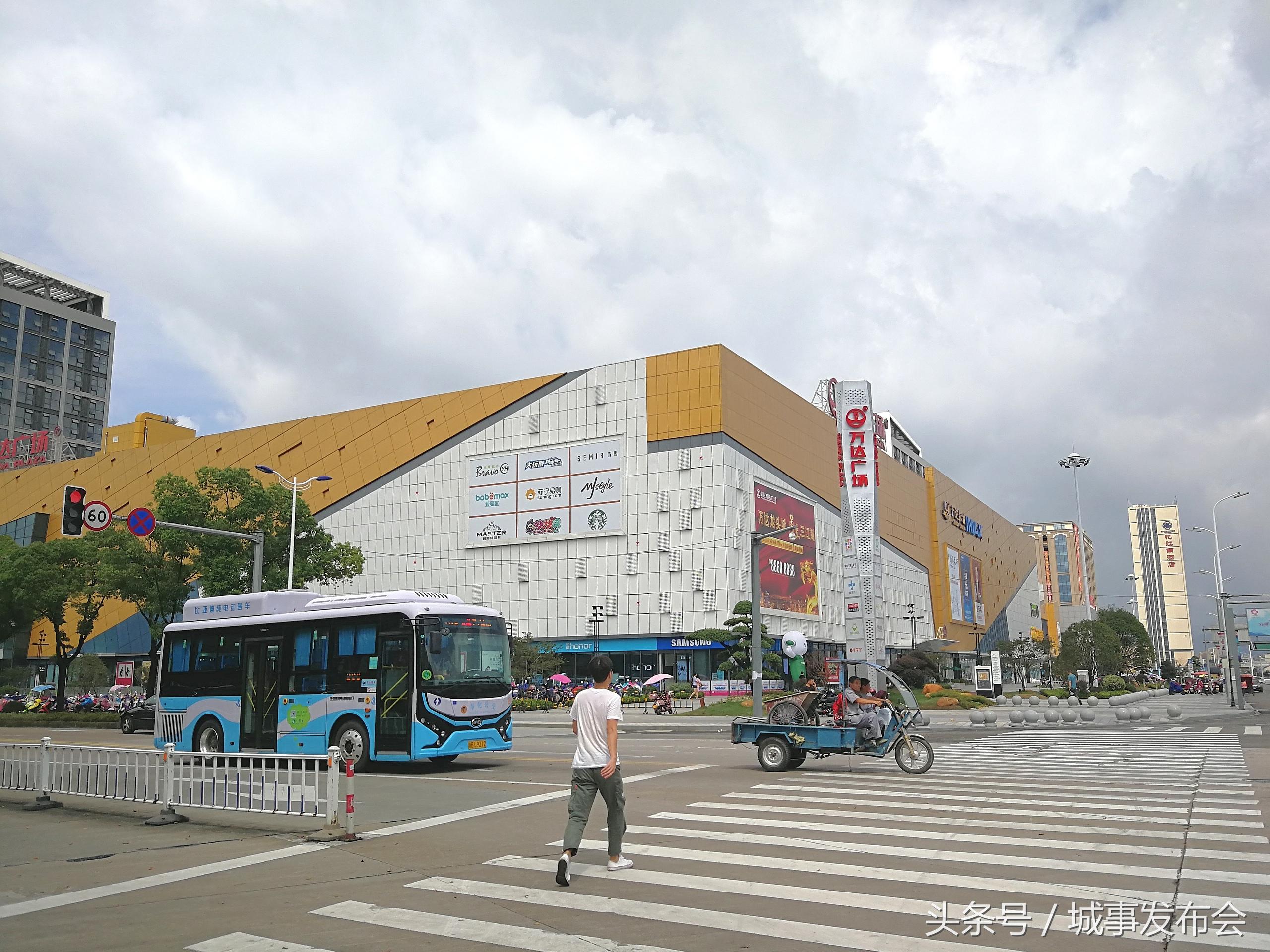 奉化万达广场(奉化万达那个小区叫什么)