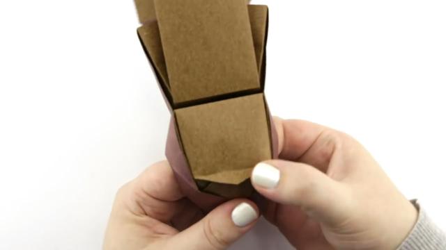 小船的折叠方法，带篷小船的折叠方法（教大家小船收纳盒的折纸方法）