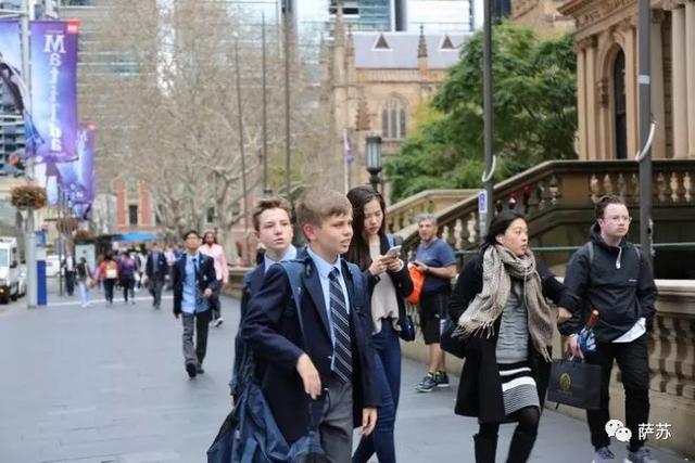 澳大利亚卧龙岗，2019年澳洲卧龙岗大学世界排名【QS最新世界排名第218名】（澳洲南海岸有个工业重镇叫卧龙岗）