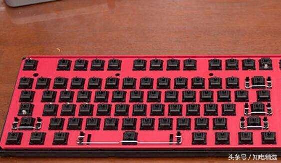 键盘怎么清洗，电脑键盘怎么拆开清洗（这些细节容易毁掉键盘）