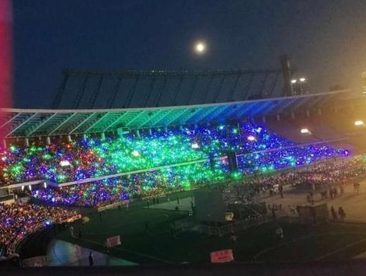 演唱会应援灯牌文字背景图1，应援灯牌文案（TFboys五周年演唱会灯牌大战）