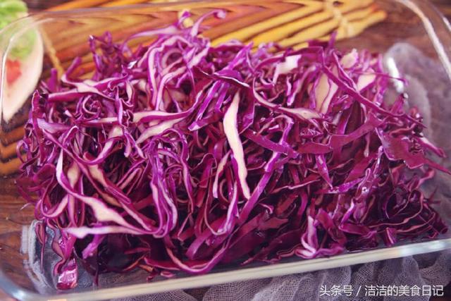 紫包菜怎么做好吃，紫包菜怎么吃比较好吃（清脆爽口还开胃）