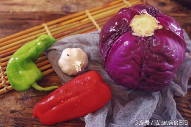 紫包菜怎么做好吃，紫包菜怎么吃比较好吃（清脆爽口还开胃）