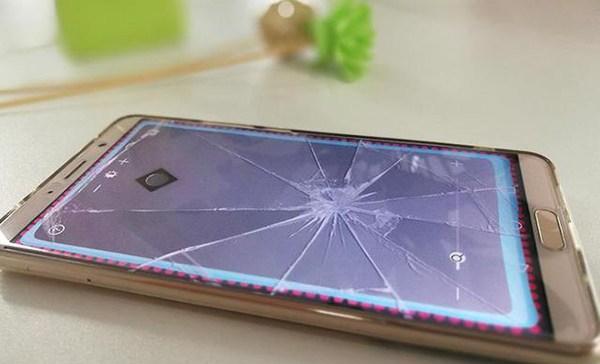 华为手机的镜子怎么打开，华为手机怎么开启镜子功能（华为手机镜子功能除了照镜子还能怎么玩）