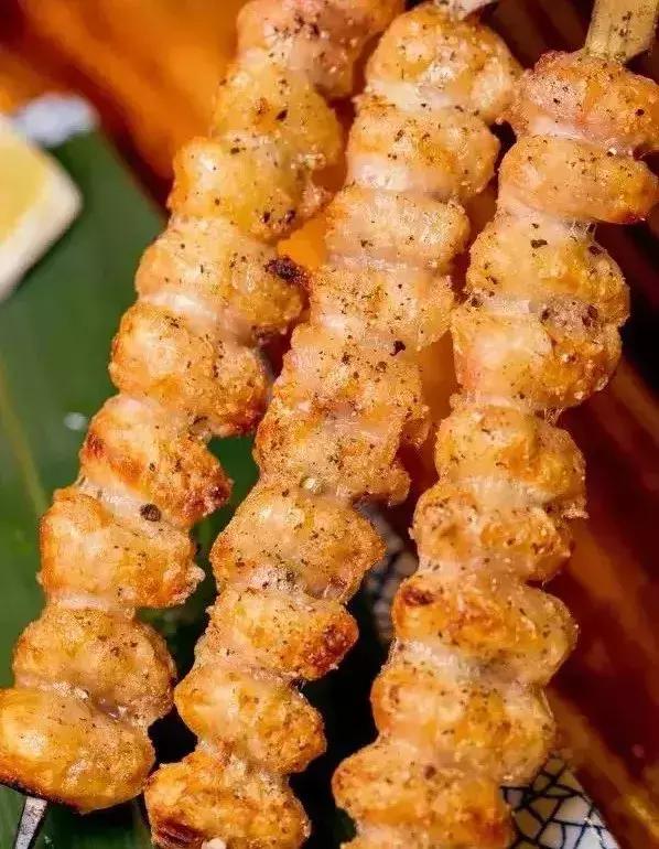 是吃货一枚了,但还是有很多食物是我不敢吃的,什么虫子啊,兔子肉啊