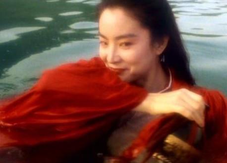 爱笑的女人最美丽的经典语句，爱笑的女孩唯美句子（写女子笑最美的五句诗词）