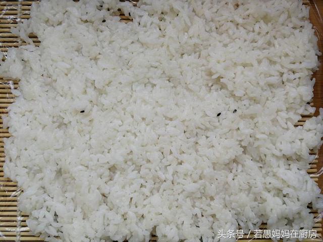 榨菜粢饭做法图解，下饭榨菜做法大全（味道秒杀肯德基握的大饭团）