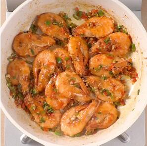 圖片[7]-【椒鹽蝦】做法步驟圖 好吃停不下來 不會廚藝也能做大蝦-起舞食譜網