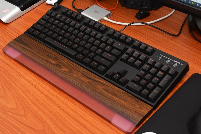 pbt密度，PBT塑料密度（当年LEOPOLD为何放弃ABS双色键帽）