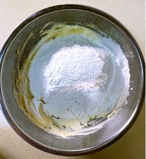 图片[5]-【蔓越莓饼干】做法步骤图 不用一滴水 金黄酥脆香甜美味-起舞食谱网