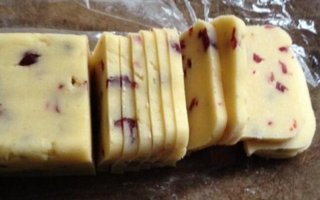 图片[9]-【蔓越莓饼干】做法步骤图 不用一滴水 金黄酥脆香甜美味-起舞食谱网