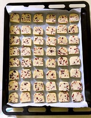 图片[10]-【蔓越莓饼干】做法步骤图 不用一滴水 金黄酥脆香甜美味-起舞食谱网