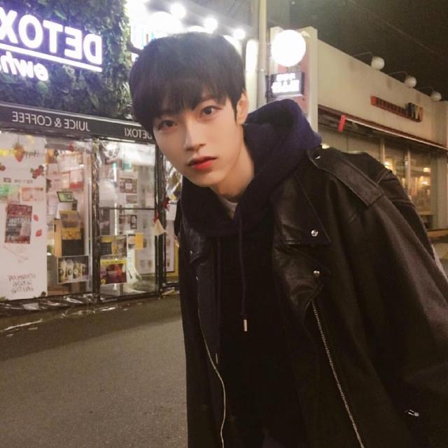 帅气男生，微信头像，帅气男生（ins高清帅气男生微信头像合集）