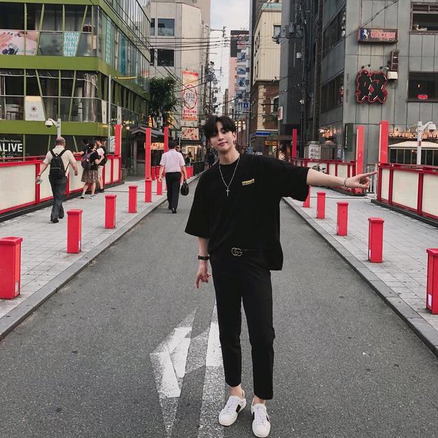 帅气男生，微信头像，帅气男生（ins高清帅气男生微信头像合集）