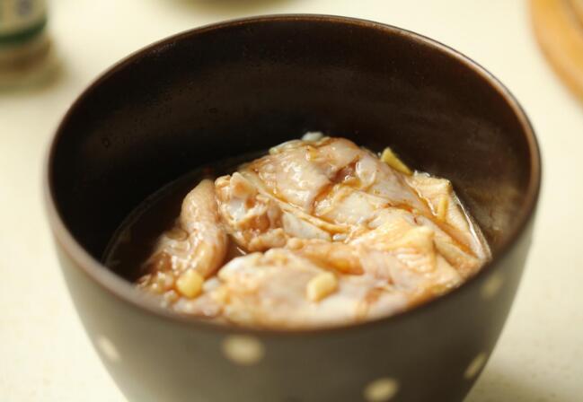 圖片[3]-【日式烤雞翅】做法步驟圖  鮮香肉嫩 冰鎮啤酒絕配 百吃不厭-起舞食譜網