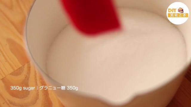 如何做QQ糖好吃，怎么用QQ糖做好吃的（苹果味的QQ爱心糖）