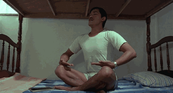 人做噩梦预示什么，突然频繁做噩梦预示着什么（出现的这些情景，竟是大病征兆）
