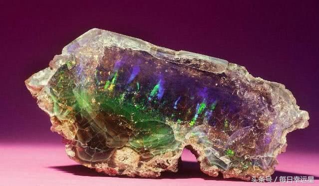 处女座守护石，处女座守护石到底是什么（十二星座女的守护石）