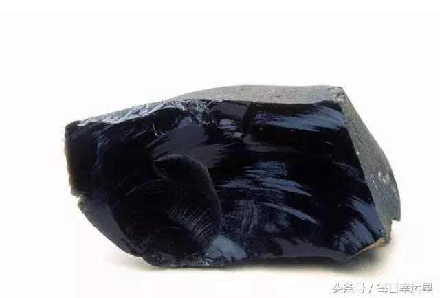 处女座守护石，处女座守护石到底是什么（十二星座女的守护石）